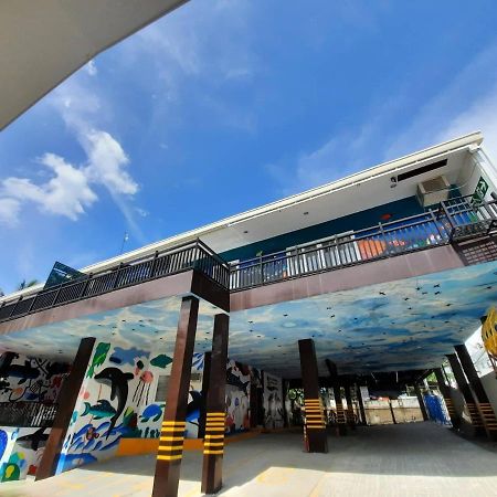 Pescadores Suites Moalboal Exterior foto