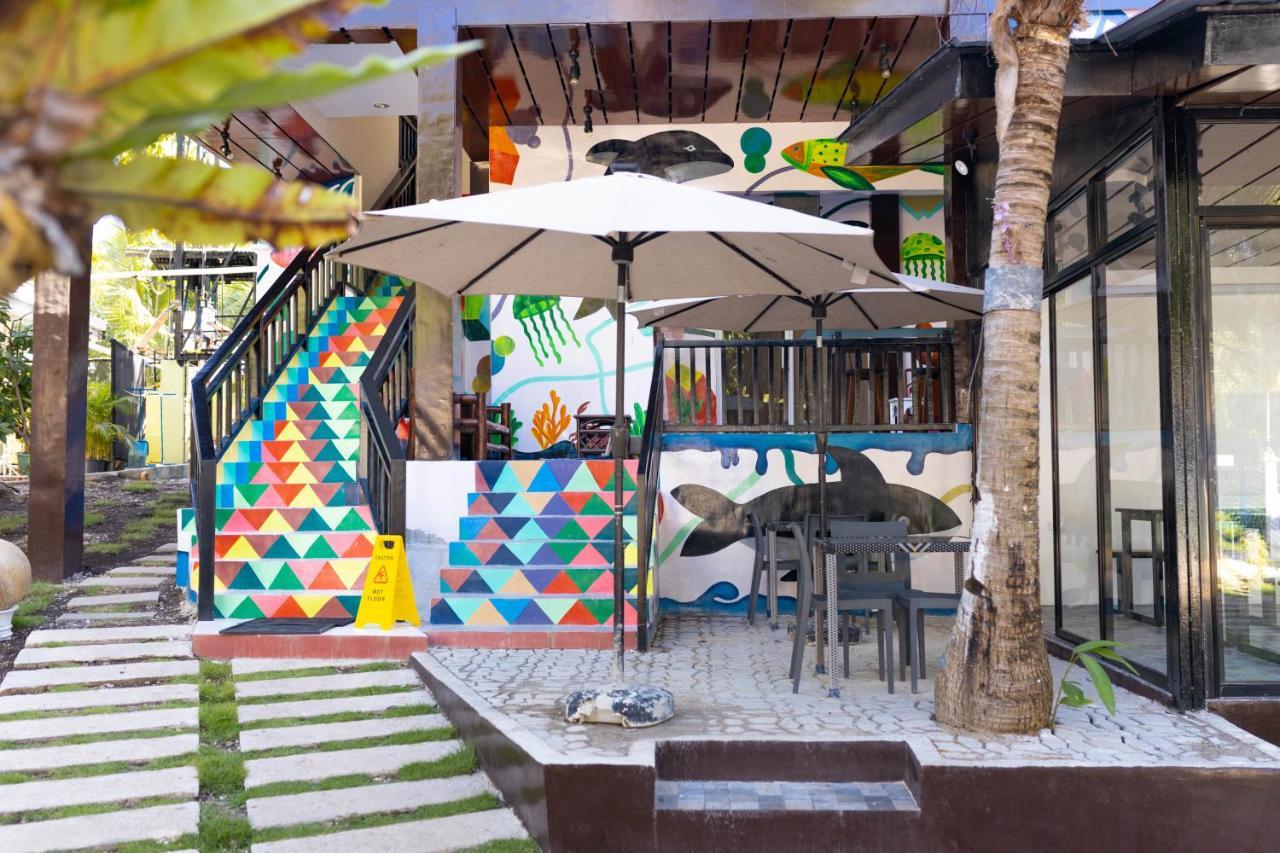 Pescadores Suites Moalboal Exterior foto
